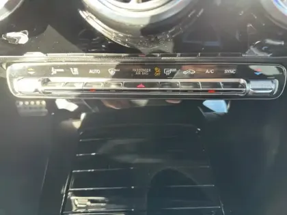 Photo 18 Mercedes CLA Coupé 200 AMG Line