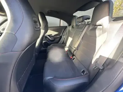 Photo 19 Mercedes CLA Coupé 200 AMG Line