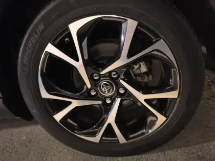 Photo 15 Toyota C-HR 1.8 HYBRIDE 122 DESIGN