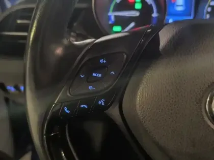 Photo 13 Toyota C-HR 1.8 HYBRIDE 122 DESIGN