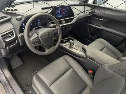 Photo 9 Lexus UX 300h 2WD F SPORT DESIGN