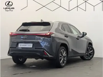 Photo 7 Lexus UX 300h 2WD F SPORT DESIGN