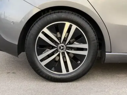 Photo 10 Mercedes Classe A 180 d Progressive Line /177