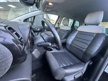 Photo 17 Citroën C3 Aircross BlueHDi 110 S&S BVM6 Shine