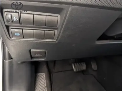 Photo 20 Toyota Yaris Hybride 116h Design