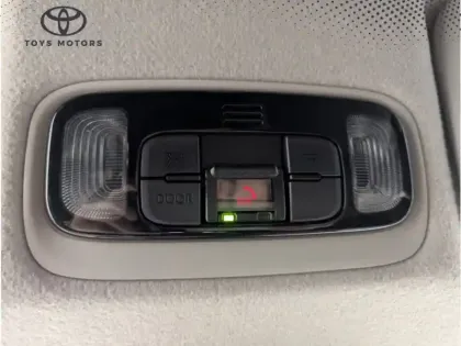 Photo 12 Toyota Yaris Hybride 116h Design