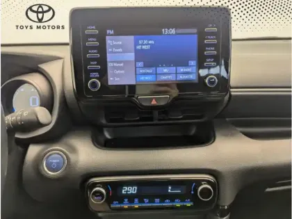 Photo 7 Toyota Yaris Hybride 116h Design