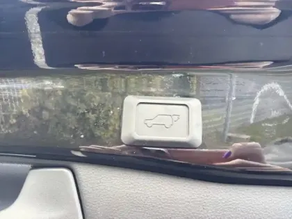 Photo 13 Toyota Rav4 Hybride 2WD 218ch Dynamic