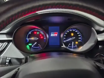 Photo 28 Toyota C-HR 2.0 Hybride 184 GR Sport ch