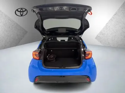 Photo 8 Toyota Yaris Hybride 130h Première PREMIERE