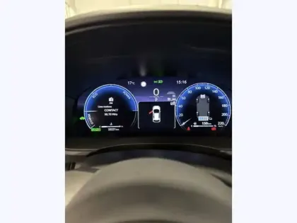 Photo 13 Toyota Yaris Hybride 130h Première PREMIERE