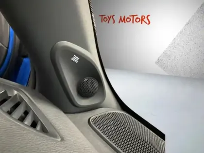 Photo 12 Toyota Yaris Hybride 130h Première PREMIERE