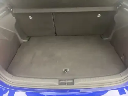 Photo 18 Toyota Yaris Gén. IV Ph1 Collection 5