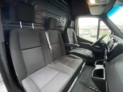 Photo 17 Mercedes Sprinter 214 CDI Fourgon Toit sureleve Standard