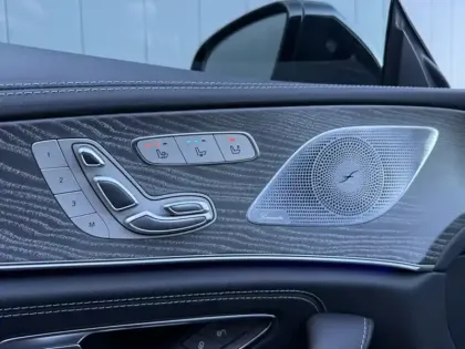 Photo 22 Mercedes CLS 400 d 4MATIC Coupé AMG Line+