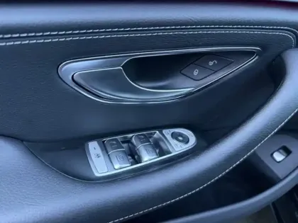 Photo 23 Mercedes CLS 400 d 4MATIC Coupé AMG Line+