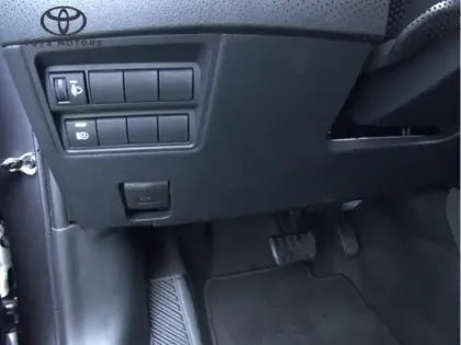 Photo 11 Toyota Yaris Hybride 116h Dynamic