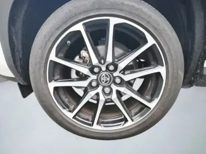 Photo 10 Toyota Yaris Hybride 1.5 HYBRID 130H GR SPORT