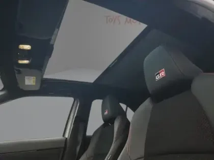 Photo 12 Toyota Yaris Hybride 1.5 HYBRID 130H GR SPORT