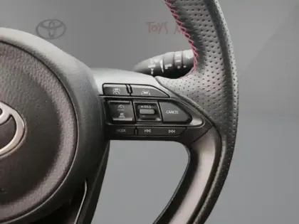 Photo 14 Toyota Yaris Hybride 1.5 HYBRID 130H GR SPORT