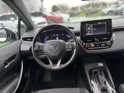 Photo 13 Toyota Corolla Hybride 122h Design