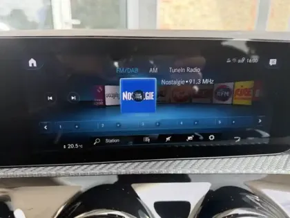 Photo 11 Mercedes Classe A 250 e Business Line