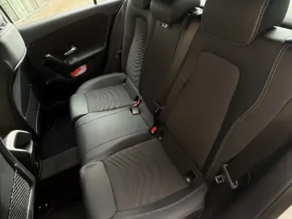 Photo 6 Mercedes Classe A 250 e Business Line