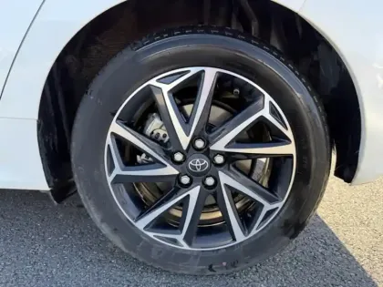 Photo 24 Toyota Yaris Hybride 116h Design Pack