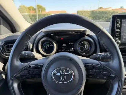 Photo 22 Toyota Yaris Hybride 116h Design Pack