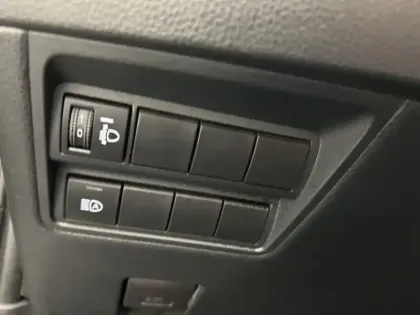 Photo 19 Toyota Yaris 116h Dynamic