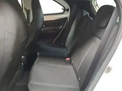 Photo 10 Toyota Aygo 1.0 VVT-i 72 Dynamic