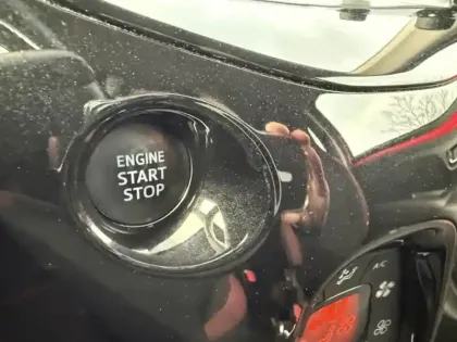 Photo 20 Toyota Aygo 1.0 VVT-i X-CITE X -SHIFT