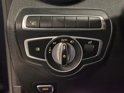 Photo 21 Mercedes Classe C 220 d 4MATIC AMG Line