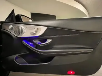 Photo 22 Mercedes Classe C 220 d 4MATIC AMG Line