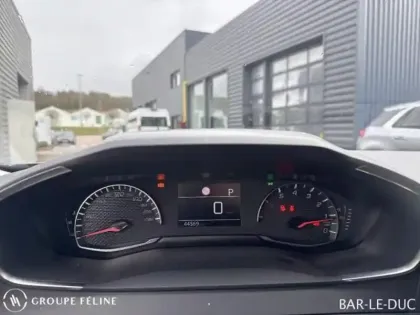 Photo 12 Peugeot 2008  1.2 PureTech 130ch S&S Style EAT8