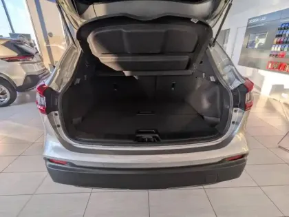 Photo 11 Nissan Qashqai Gén. II (J11) Ph2 N-Connecta 5