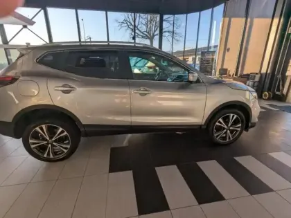 Photo 8 Nissan Qashqai Gén. II (J11) Ph2 N-Connecta 5