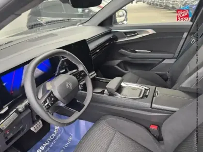 Photo 14 Renault Austral  1.2 E-Tech full hybrid 200ch Iconic esprit Alpine- 24