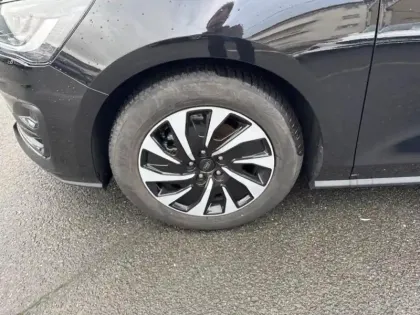 Photo 8 Ford Focus  1.0 EcoBoost mHEV 125ch Titanium X Business