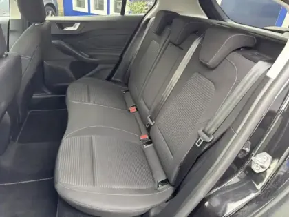 Photo 10 Ford Focus  1.0 EcoBoost mHEV 125ch Titanium X Business