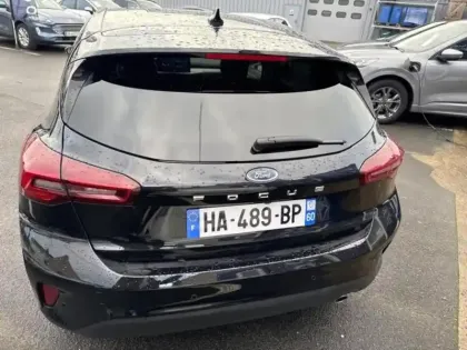 Photo 5 Ford Focus  1.0 EcoBoost mHEV 125ch Titanium X Business