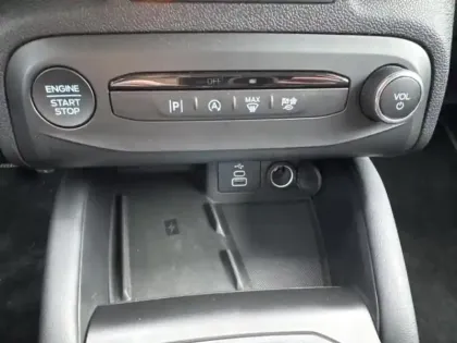 Photo 14 Ford Focus  1.0 EcoBoost mHEV 125ch Titanium X Business