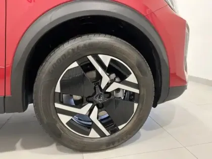 Photo 12 Peugeot 2008 Gén. II Ph2 Allure 5