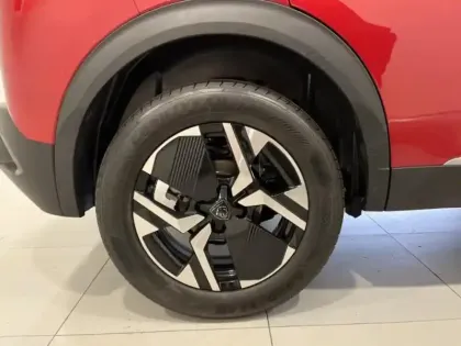 Photo 13 Peugeot 2008 Gén. II Ph2 Allure 5