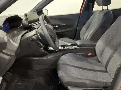 Photo 14 Peugeot 2008 Gén. II Ph2 Allure 5