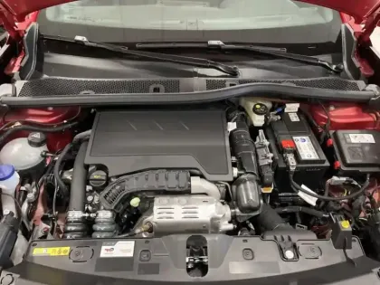 Photo 9 Peugeot 2008 Gén. II Ph2 Allure 5