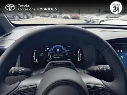 Photo 12 Toyota Aygo  X 116h Graphic