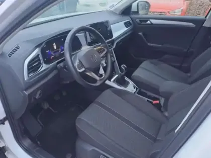 Photo 8 Volkswagen T-roc  1.0 TSI 110ch Life