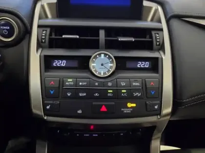 Photo 6 Lexus Nx  300h 4WD Pack Business