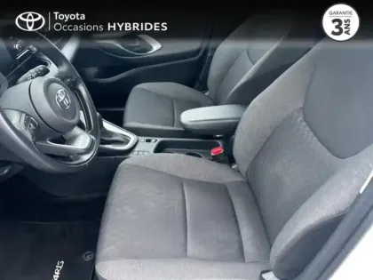 Photo 5 Toyota Yaris  116h Dynamic 5p MY22